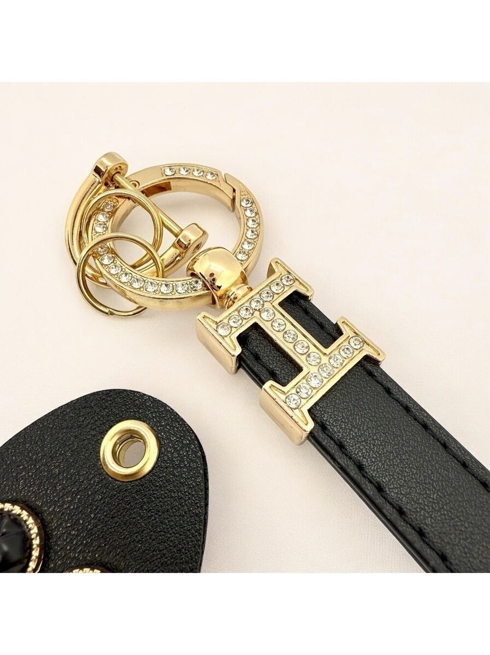 Black Leather Minnie Mouse with Wrist Strap Gold Key Fob Keychain Bag Charm - Picture 3 of 6